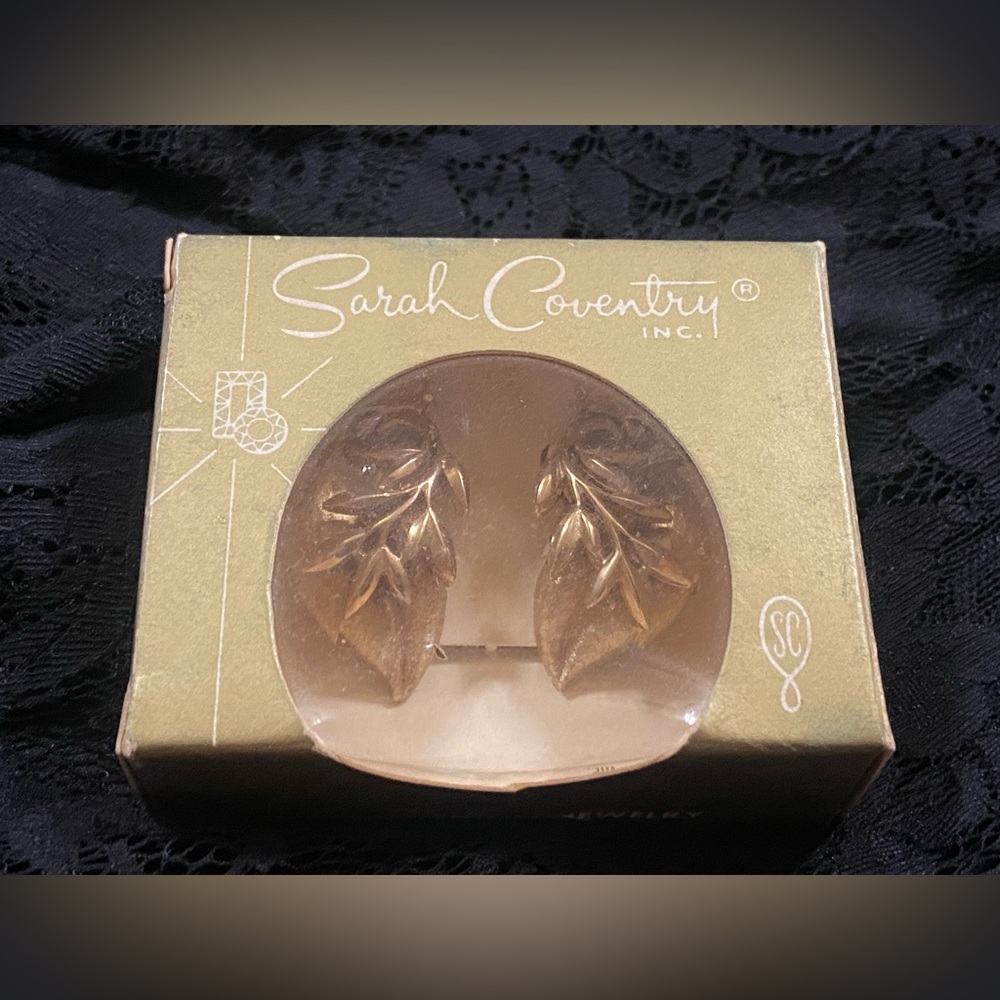 Vintage Sarah Coventry Earrings in Original Box ~ RARE #9391 💎 SALE